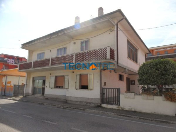 casa indipendente in vendita a Martinsicuro