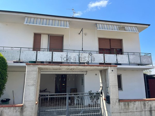casa indipendente in vendita a Martinsicuro