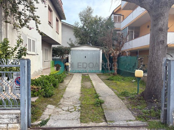 casa semindipendente in vendita a Martinsicuro