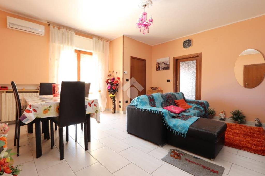 appartamento in vendita a Martinsicuro in zona Villa Rosa