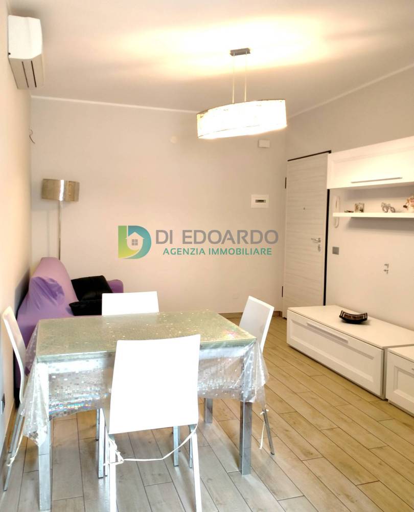 appartamento in vendita a Martinsicuro in zona Villa Rosa