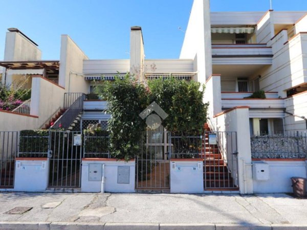 appartamento in vendita a Martinsicuro in zona Villa Rosa