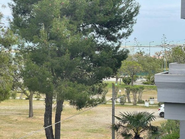 appartamento in vendita a Martinsicuro in zona Villa Rosa