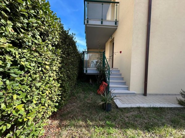 appartamento in vendita a Martinsicuro in zona Villa Rosa