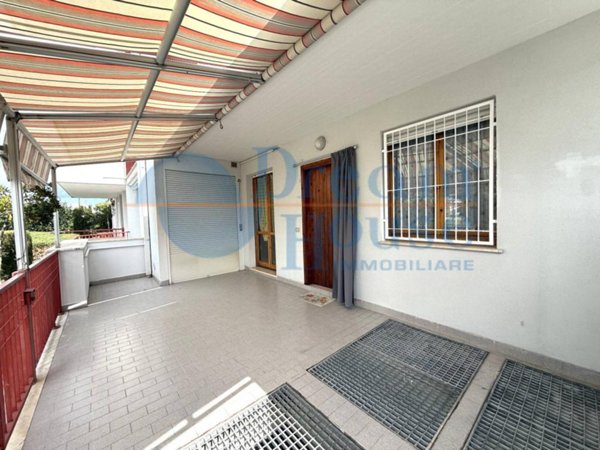 casa indipendente in vendita a Martinsicuro in zona Villa Rosa