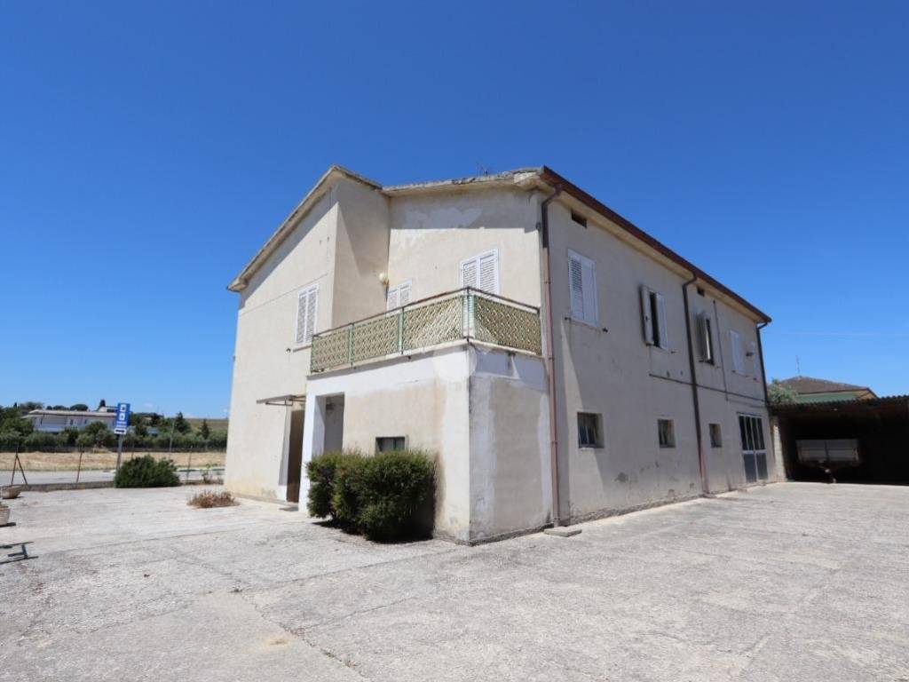 casa indipendente in vendita a Martinsicuro in zona Villa Rosa