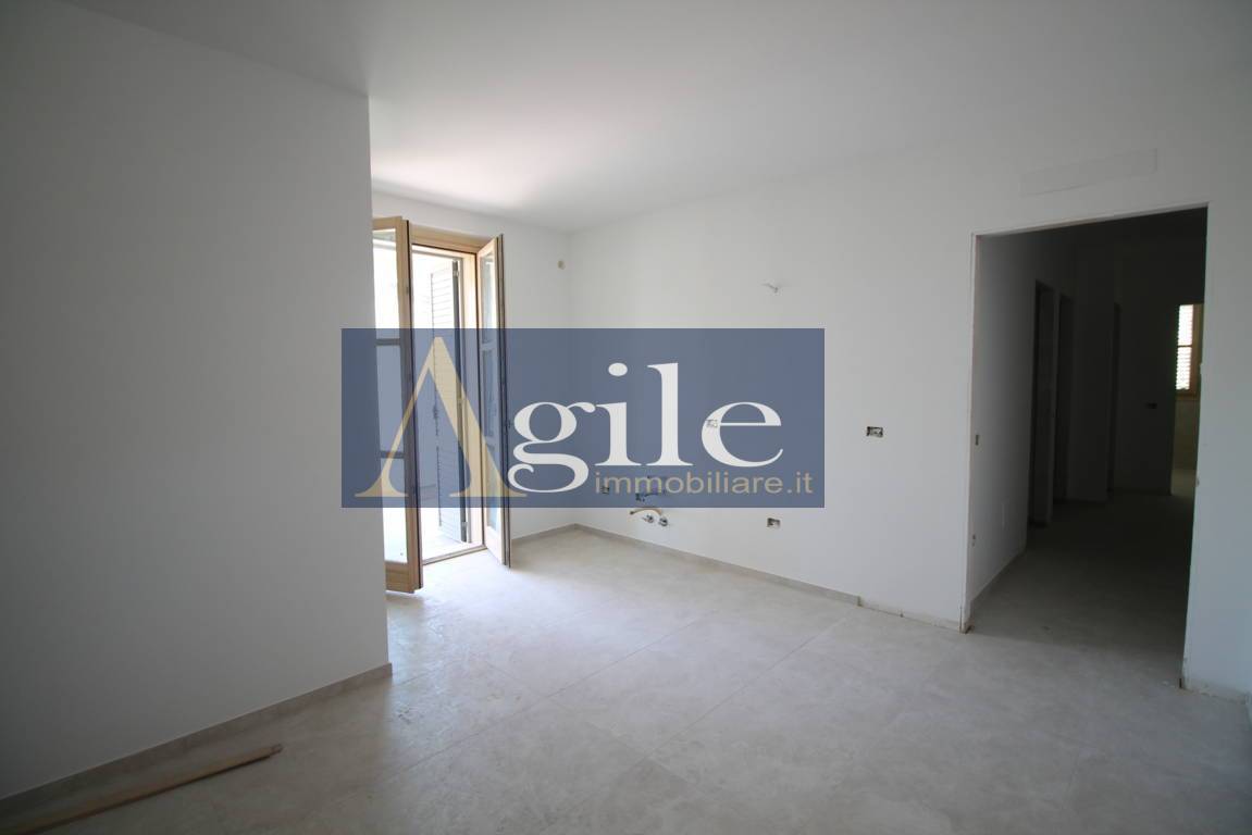 casa indipendente in vendita a Martinsicuro in zona Villa Rosa