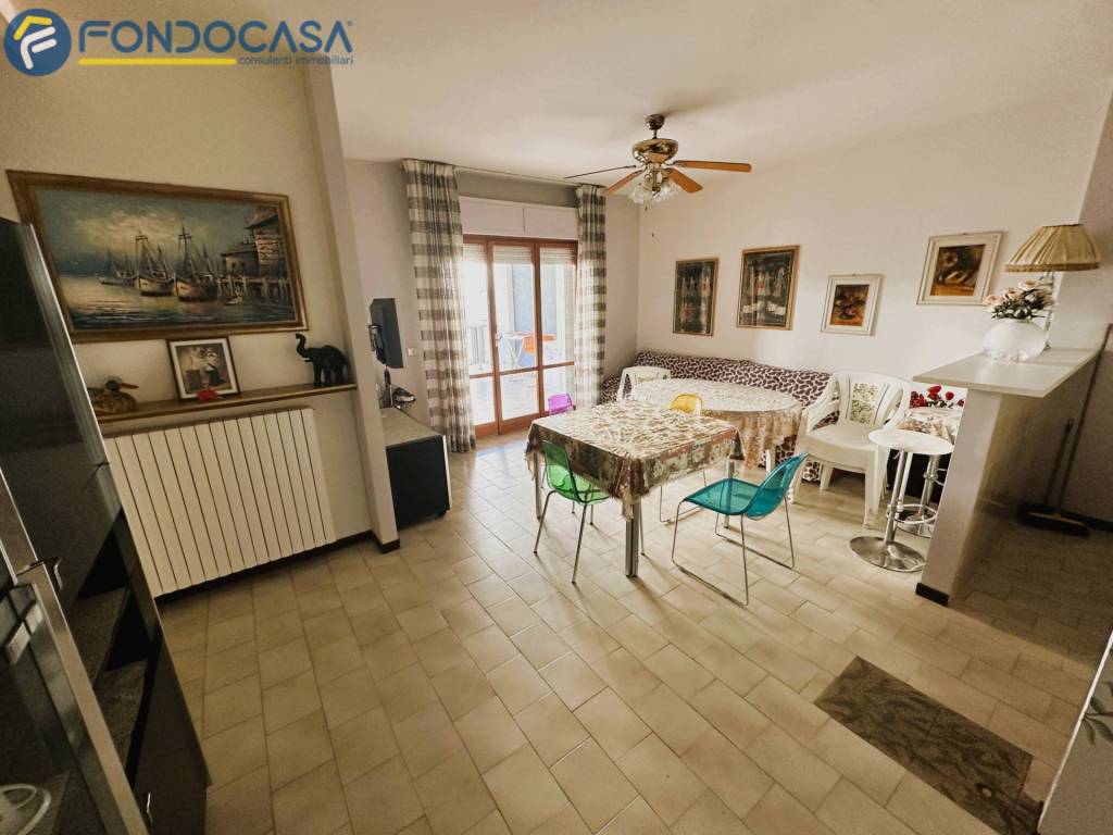appartamento in vendita a Martinsicuro in zona Villa Rosa