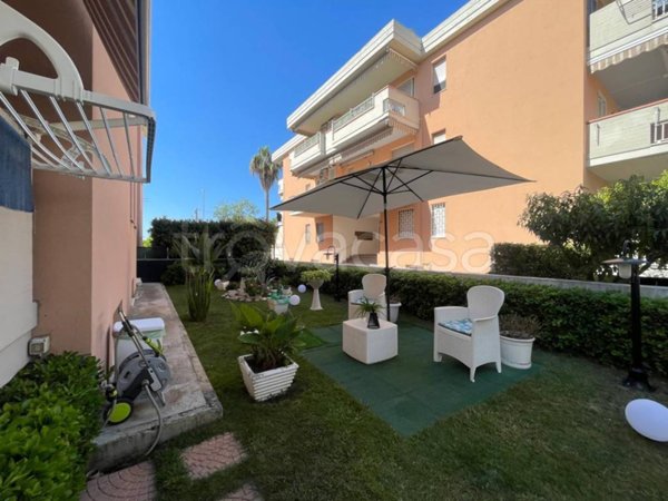 appartamento in vendita a Martinsicuro in zona Villa Rosa