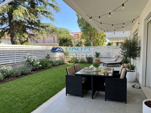 appartamento in vendita a Martinsicuro in zona Villa Rosa