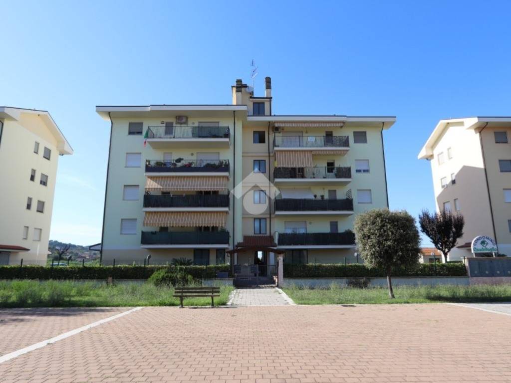 appartamento in vendita a Martinsicuro in zona Villa Rosa