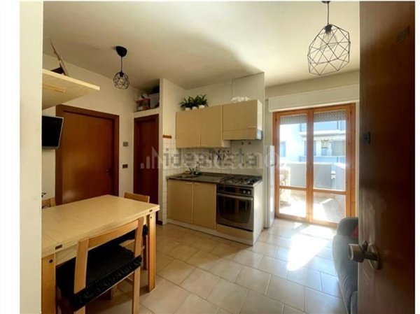 appartamento in vendita a Martinsicuro in zona Villa Rosa