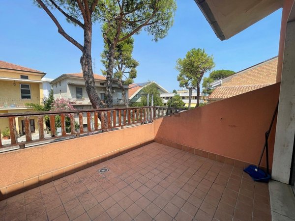 appartamento in vendita a Martinsicuro in zona Villa Rosa