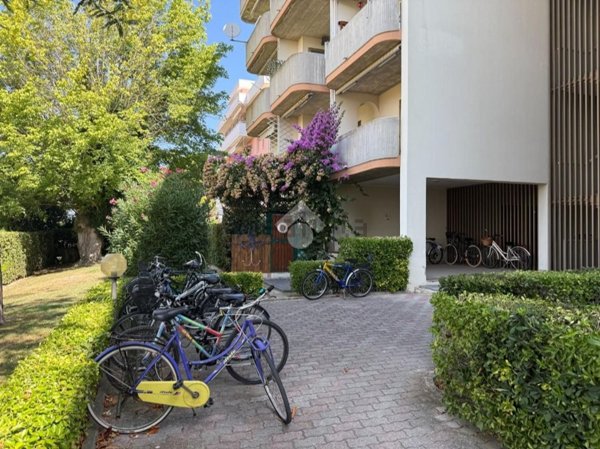 appartamento in vendita a Martinsicuro in zona Villa Rosa