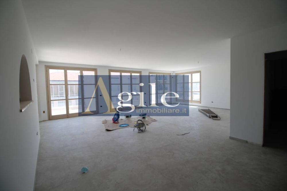 appartamento in vendita a Martinsicuro in zona Villa Rosa