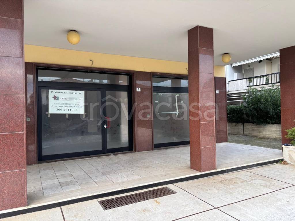 appartamento in vendita a Martinsicuro in zona Villa Rosa