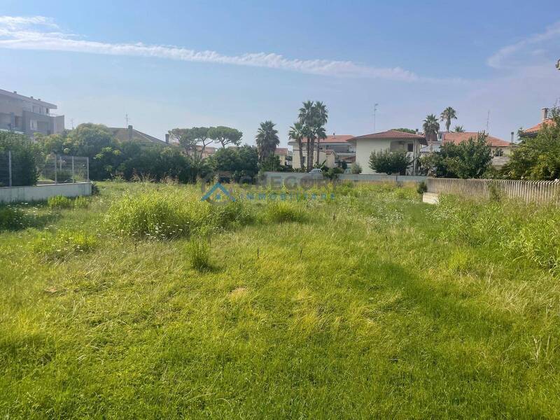 terreno in vendita a Martinsicuro