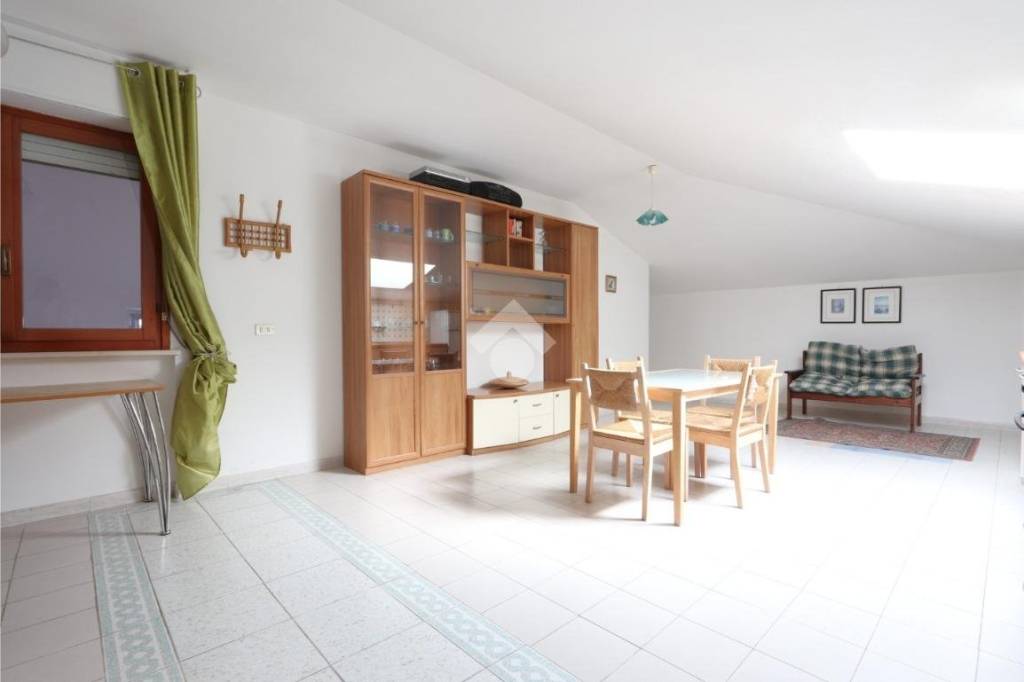 appartamento in vendita a Martinsicuro in zona Villa Rosa