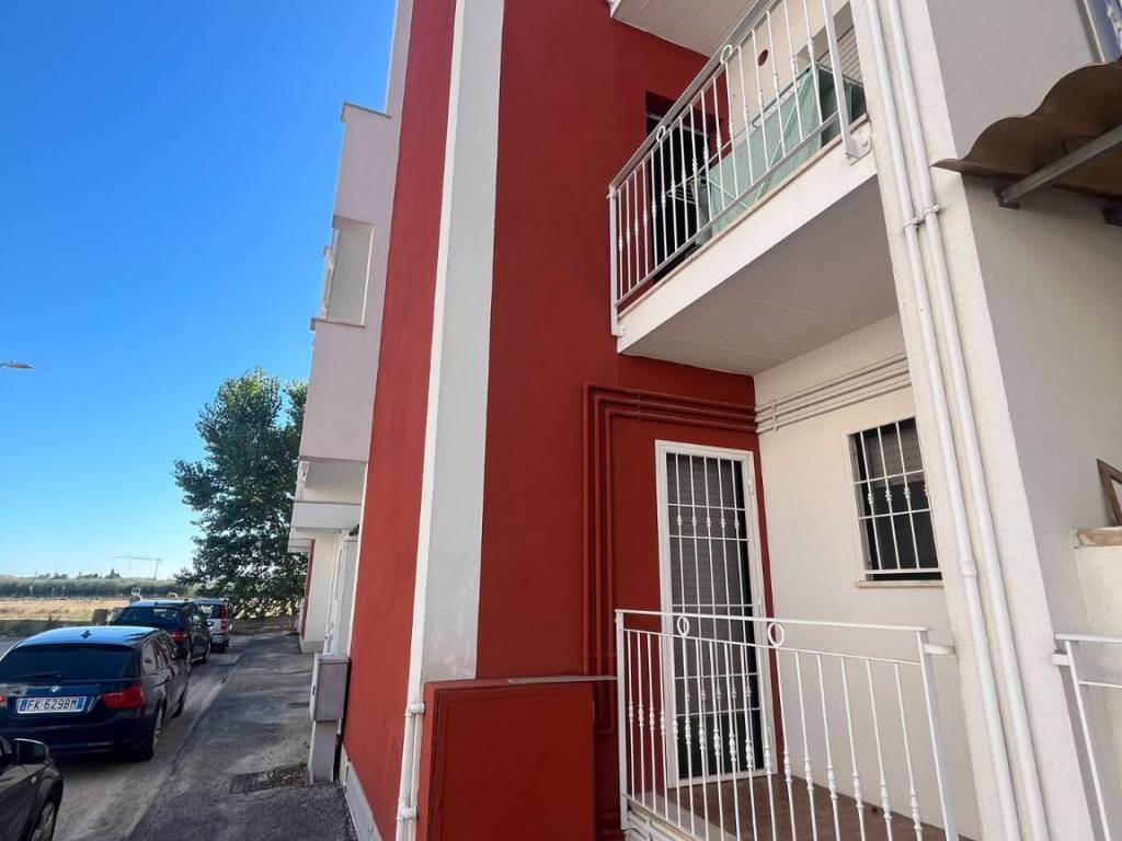 appartamento in vendita a Martinsicuro in zona Villa Rosa