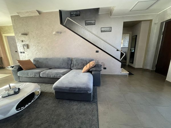 casa indipendente in vendita a Martinsicuro in zona Villa Rosa