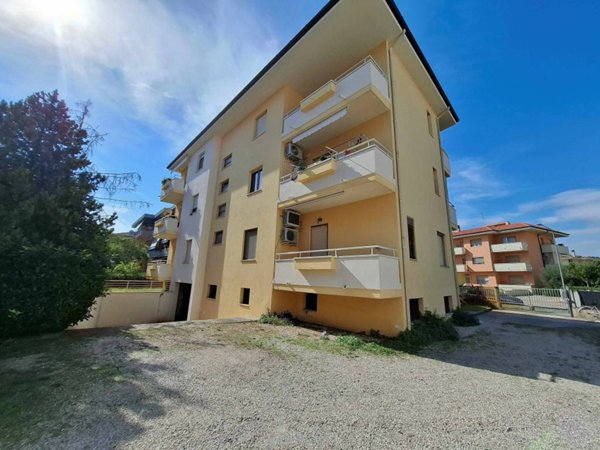 appartamento in vendita a Martinsicuro in zona Villa Rosa