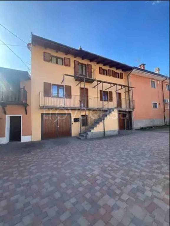 appartamento in vendita a Roccasparvera