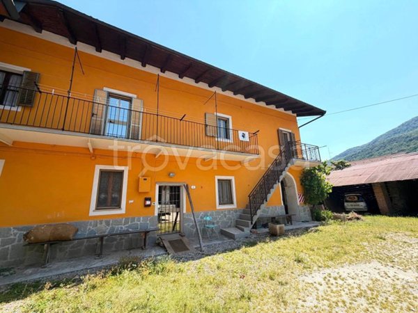 casa indipendente in vendita a Roccasparvera in zona Tetto Beraudi