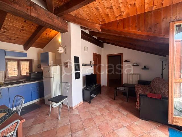 casa indipendente in vendita a Roccasparvera in zona Tetto Beraudi