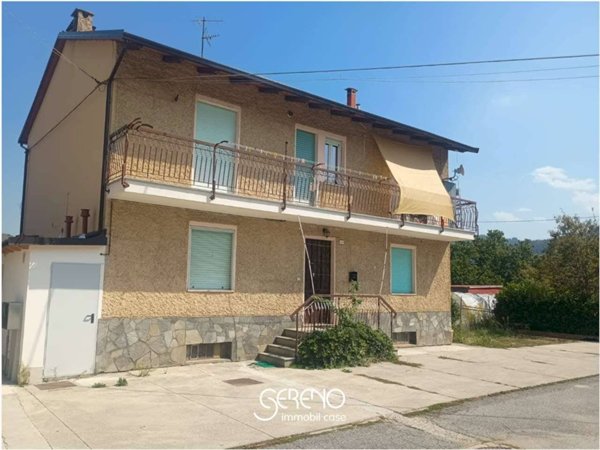 casa indipendente in vendita a Roccasparvera