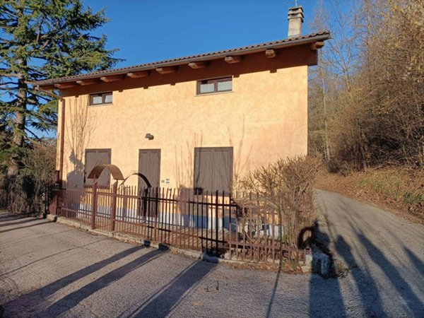 casa indipendente in vendita a Roccavione