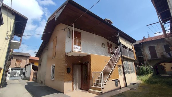 casa semindipendente in vendita a Roccavione