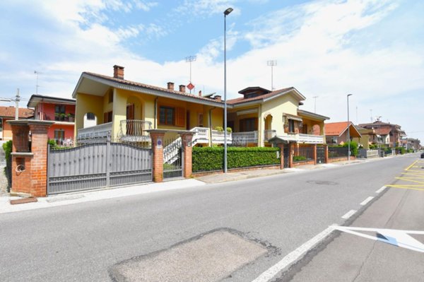 casa indipendente in vendita a Roccavione