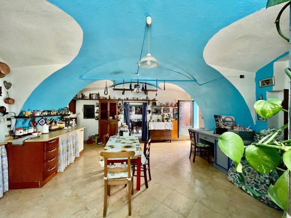 casa indipendente in vendita a Roccavione