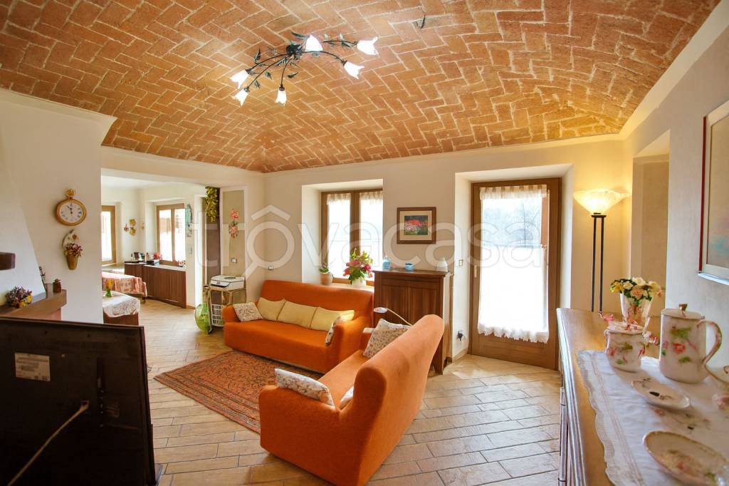 casa indipendente in vendita a Roccavione