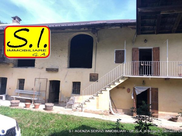 casa indipendente in vendita a Roccavione