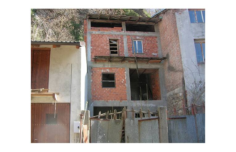 casa indipendente in vendita a Roccavione