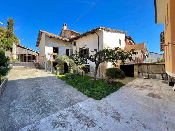 casa indipendente in vendita a Roddi