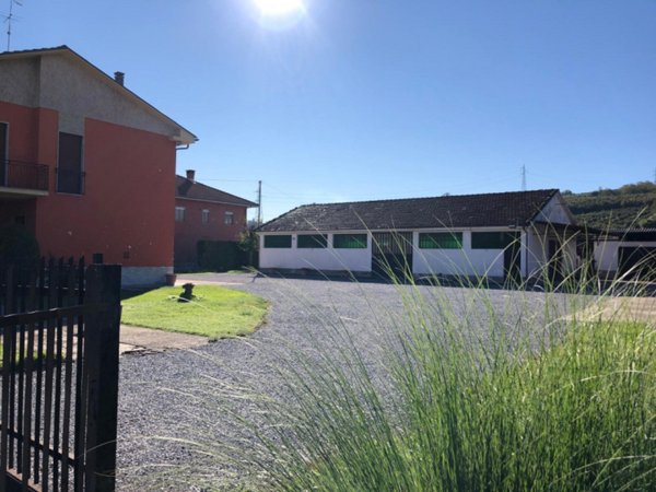 casa indipendente in vendita a Roddi