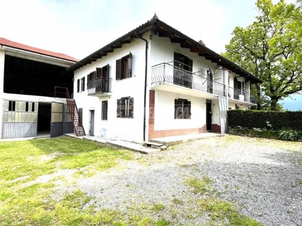 casa indipendente in vendita a Roddino