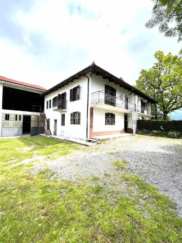 casa indipendente in vendita a Roddino