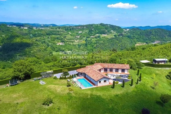 casa indipendente in vendita a Roddino