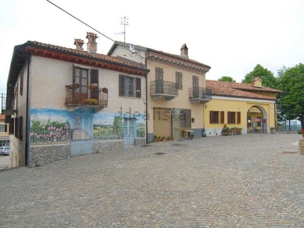 casa indipendente in vendita a Roddino in zona Corini