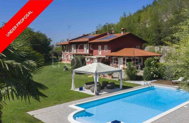 casa indipendente in vendita a Rodello