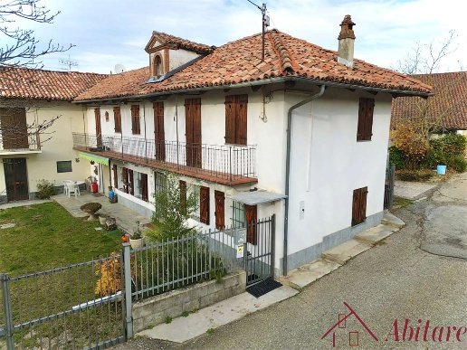 casa indipendente in vendita a Rodello