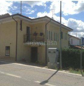 casa indipendente in vendita a Rodello