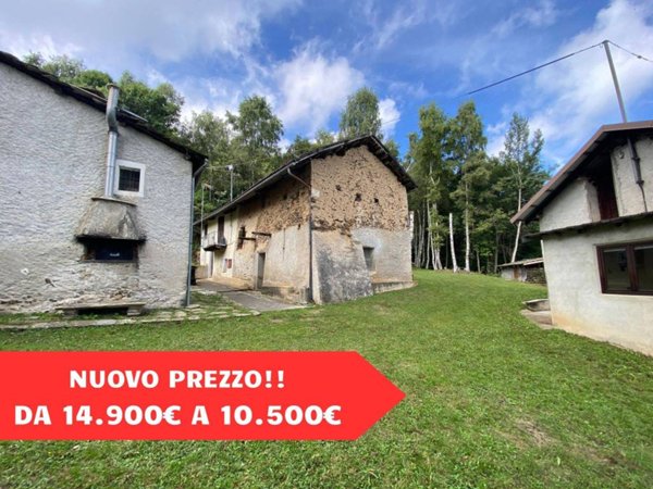 casa indipendente in vendita a Rossana