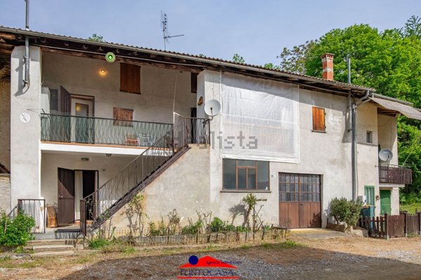 casa indipendente in vendita a Rossana