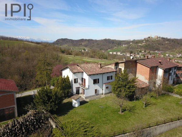 casa indipendente in vendita a Sale delle Langhe