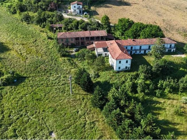 casa indipendente in vendita a Sale delle Langhe