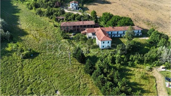 casa indipendente in vendita a Sale delle Langhe